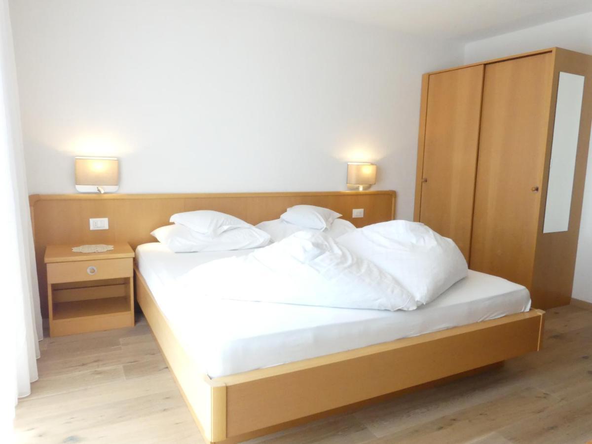 Garni Hotel Dorothea ติโรโล ภายนอก รูปภาพ