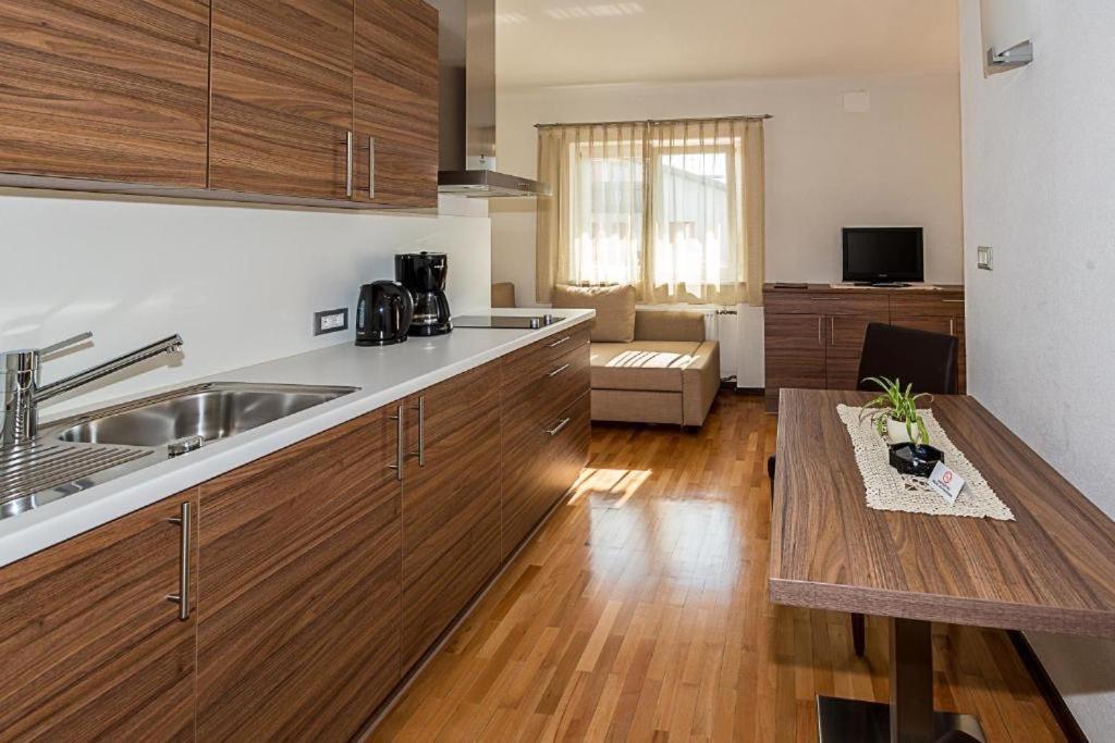 Garni Hotel Dorothea ติโรโล ภายนอก รูปภาพ