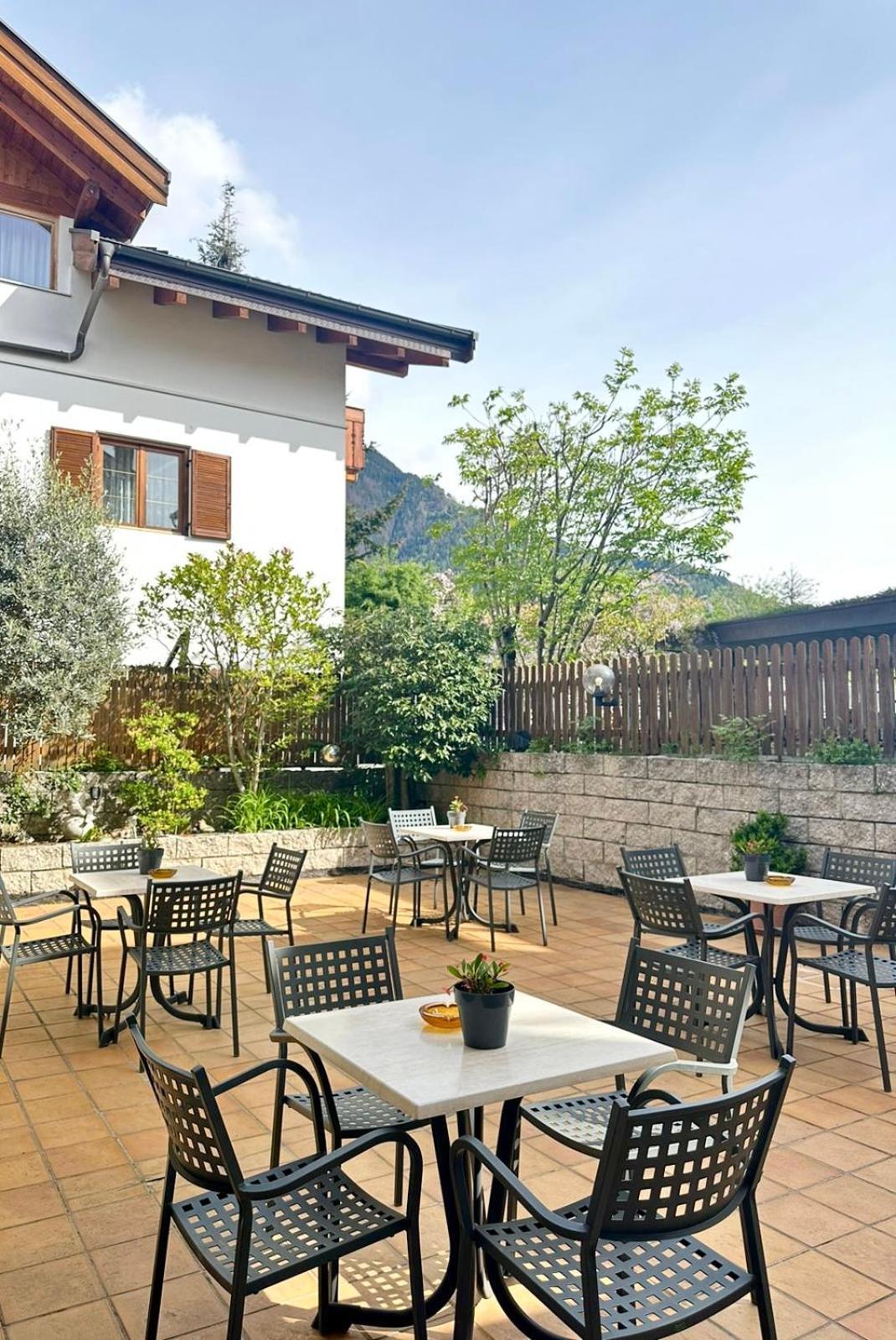 Garni Hotel Dorothea ติโรโล ภายนอก รูปภาพ