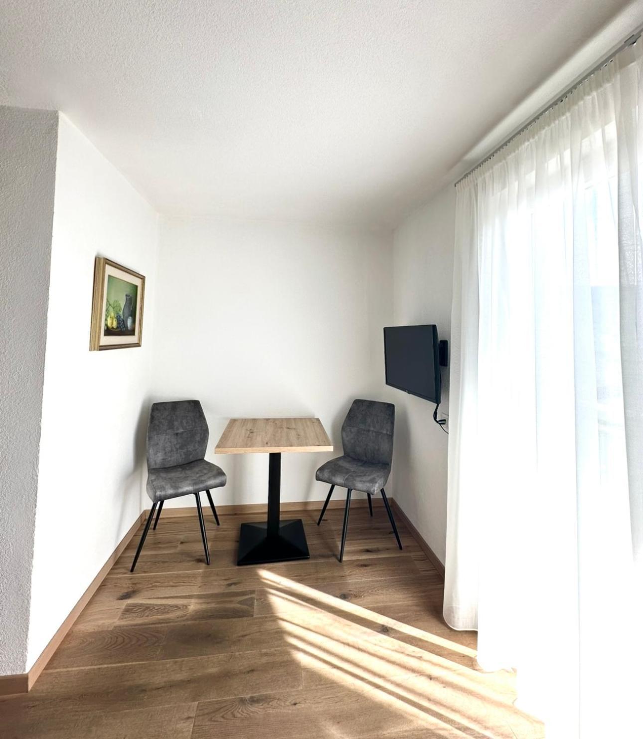 Garni Hotel Dorothea ติโรโล ภายนอก รูปภาพ