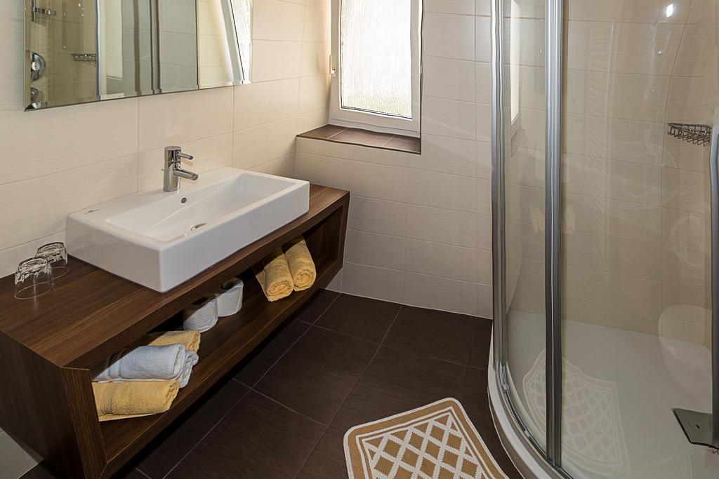 Garni Hotel Dorothea ติโรโล ภายนอก รูปภาพ