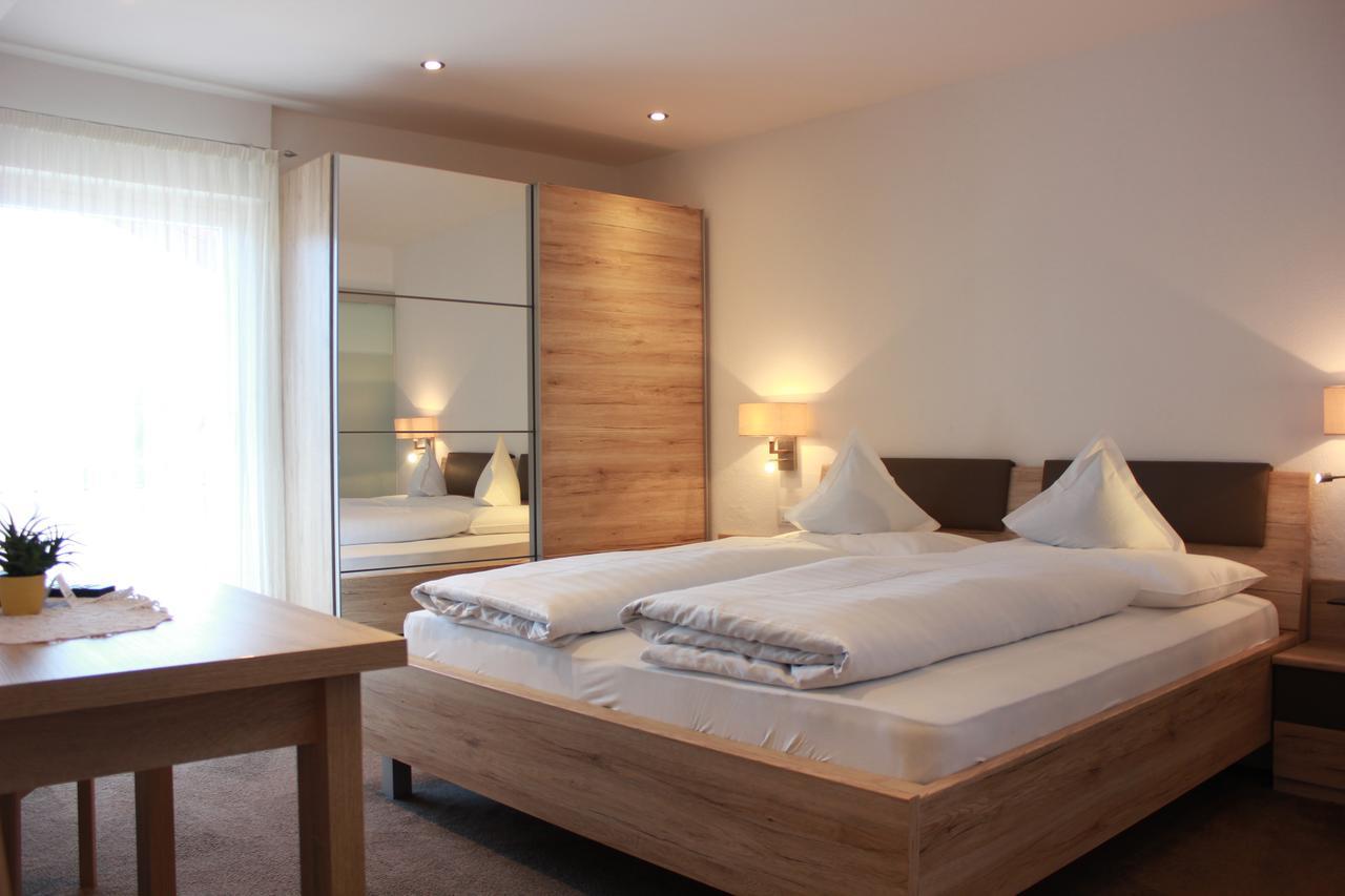 Garni Hotel Dorothea ติโรโล ภายนอก รูปภาพ